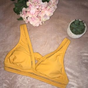TRENDY Mustard Yellow swim top!